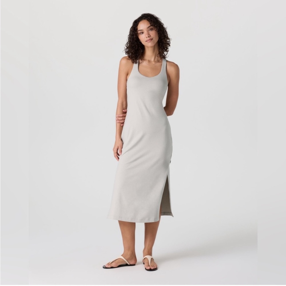 Vuori Halo Racerback Dress in Ecru Heather